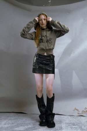 Style Core Aesthetics, New Style Trends - Grunge Ruched Sleeve Hoodie