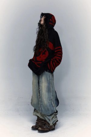 Style Core Aesthetics, New Style Trends - Grunge Tasseled Hooded Sweater