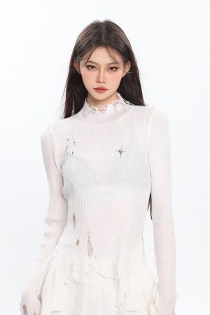 Style Core Aesthetics, New Style Trends - Grunge Turtleneck Distressed Sweater