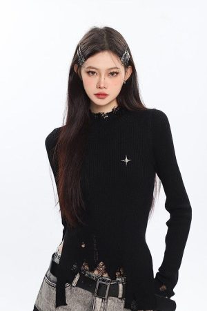 Style Core Aesthetics, New Style Trends - Grunge Turtleneck Distressed Sweater
