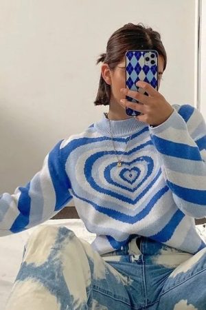 Style Core Aesthetics, New Style Trends - Heart Sweater Y2K