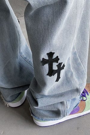 Style Core Aesthetics, New Style Trends - 'Holy' Jeans