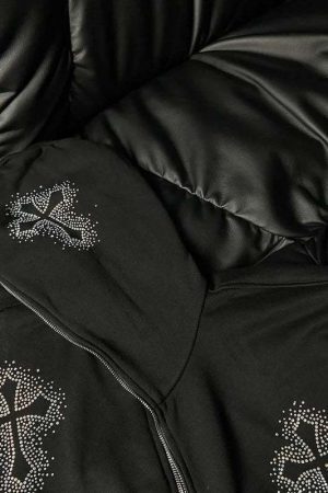Style Core Aesthetics, New Style Trends - Hoodie Zippé avec des croix strass