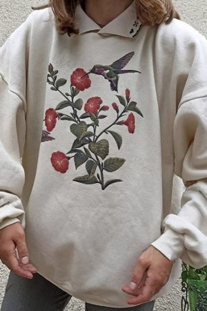 Style Core Aesthetics, New Style Trends - Hummingbird Vintage Sweatshirt