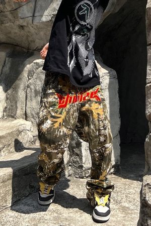 Style Core Aesthetics, New Style Trends - 'Hunter' Jeans