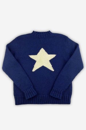 Style Core Aesthetics, New Style Trends - 'Icon' Star Knit