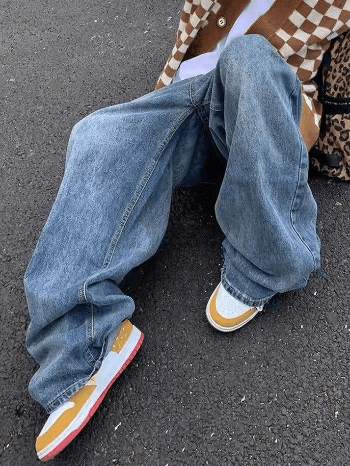 Style Core Aesthetics, New Style Trends - Jean boyfriend bleu délavé à ceinture Style Core Aesthetics, New Style Trends - Jean boyfriend bleu délavé à ceinture