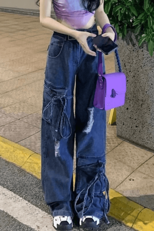 Style Core Aesthetics, New Style Trends - Jean boyfriend déchiré avec ceinture à nouer