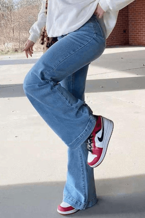 Style Core Aesthetics, New Style Trends - Jean boyfriend délavé à taille moyenne