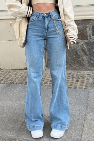 Style Core Aesthetics, New Style Trends - Jean boyfriend délavé à taille moyenne