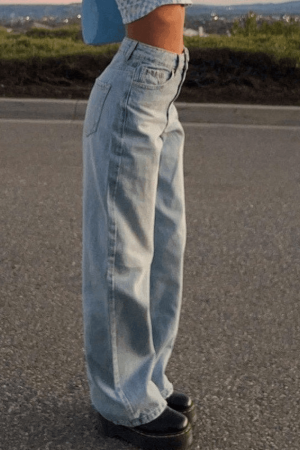 Style Core Aesthetics, New Style Trends - Jean boyfriend droit délavé bleu clair