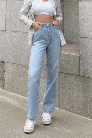 Style Core Aesthetics, New Style Trends - Jean boyfriend droit délavé bleu clair