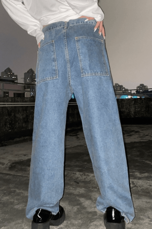 Style Core Aesthetics, New Style Trends - Jean boyfriend à imprimé graffiti