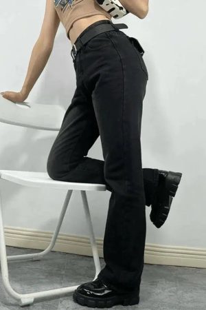 Style Core Aesthetics, New Style Trends - Jean boyfriend noir vintage délavé