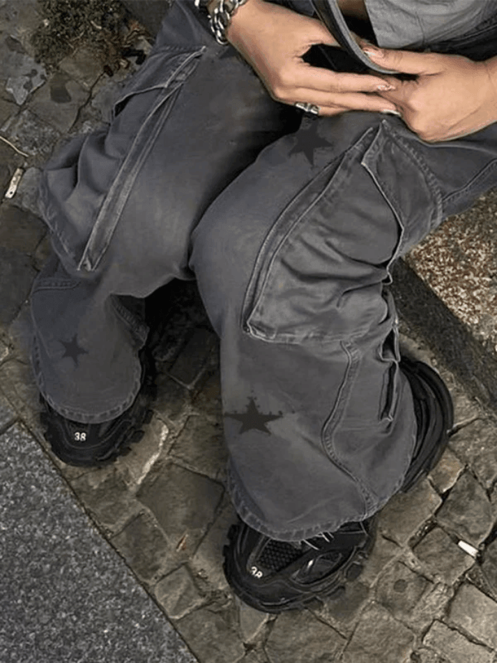 Style Core Aesthetics, New Style Trends - Jean cargo coupe boyfriend à imprimé étoiles vintage Style Core Aesthetics, New Style Trends - Jean cargo coupe boyfriend à imprimé étoiles vintage