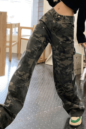 Style Core Aesthetics, New Style Trends - Jean cargo délavé vert camouflage