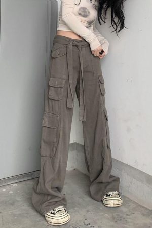 Style Core Aesthetics, New Style Trends - Jean cargo vintage avec poches