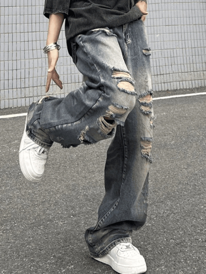 Style Core Aesthetics, New Style Trends - Jean déchiré coupe boyfriend délavé et effiloché Style Core Aesthetics, New Style Trends - Jean déchiré coupe boyfriend délavé et effiloché