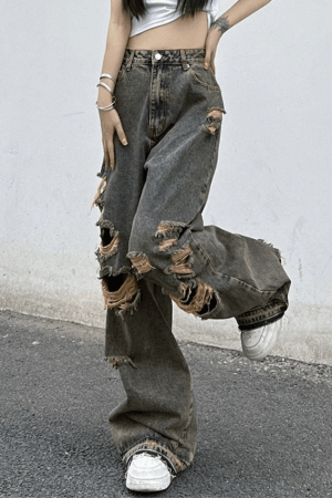 Style Core Aesthetics, New Style Trends - Jean déchiré en denim délavé