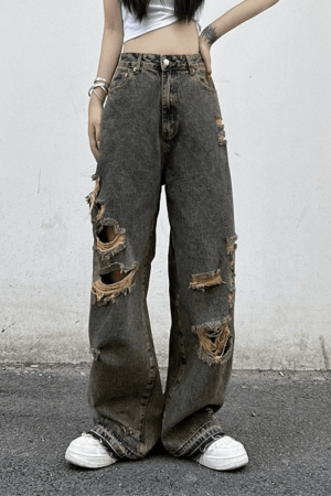 Style Core Aesthetics, New Style Trends - Jean déchiré en denim délavé