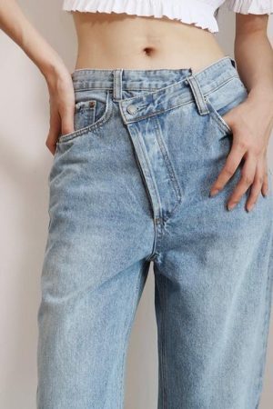 Style Core Aesthetics, New Style Trends - Jean taille haute 'Irina'