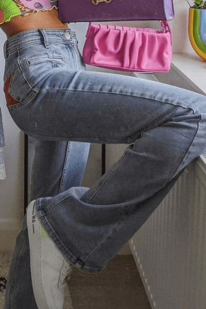 Style Core Aesthetics, New Style Trends - Jean évasé à patchwork d'étoiles dans le dos