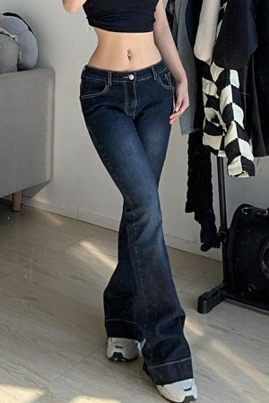 Style Core Aesthetics, New Style Trends - Jean évasé taille basse délavé