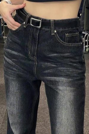 Style Core Aesthetics, New Style Trends - Jean évasé taille basse délavé