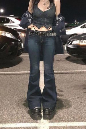 Style Core Aesthetics, New Style Trends - Jean évasé taille basse délavé