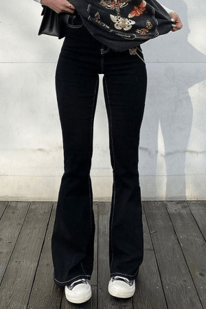 Style Core Aesthetics, New Style Trends - Jean évasé taille mi-haute délavé