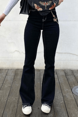 Style Core Aesthetics, New Style Trends - Jean évasé taille mi-haute délavé