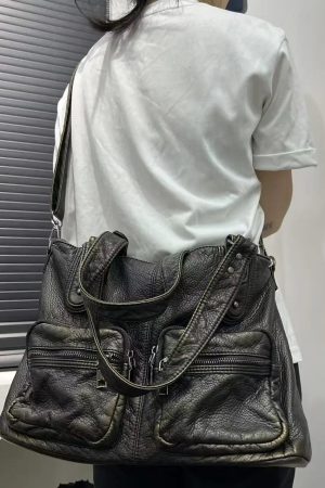 Style Core Aesthetics, New Style Trends - Kessia | Sac Y2K moto vintage multi-poches en simili cuir