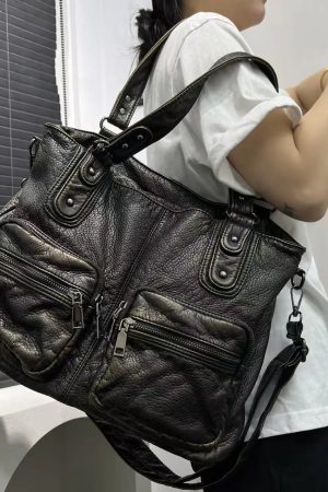 Style Core Aesthetics, New Style Trends - Kessia | Sac Y2K moto vintage multi-poches en simili cuir