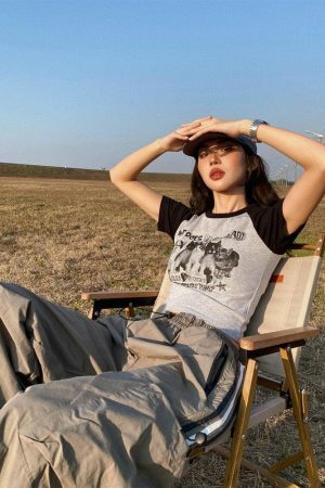 Style Core Aesthetics, New Style Trends - Kitty Print Crop Tee