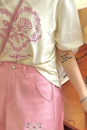 Style Core Aesthetics, New Style Trends - La Vie en Rose T-Shirt
