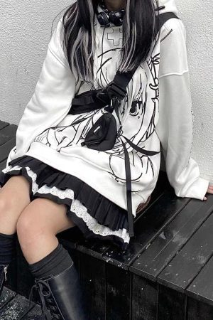 Style Core Aesthetics, New Style Trends - Lace Detailed Ruffle Mini Skirt