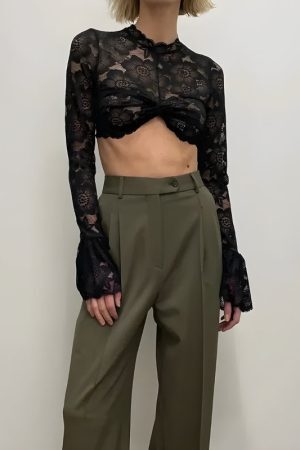 Style Core Aesthetics, New Style Trends - Lace Flare Cuffs Crop Top