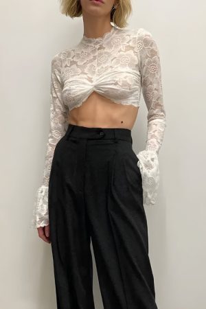 Style Core Aesthetics, New Style Trends - Lace Flare Cuffs Crop Top