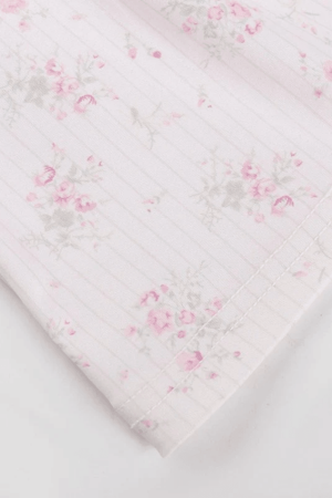 Style Core Aesthetics, New Style Trends - Lace Paneled Floral Cropped Tank Top