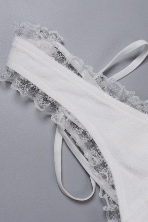 Style Core Aesthetics, New Style Trends - Lace Trim Ruffle Crop Tank Top