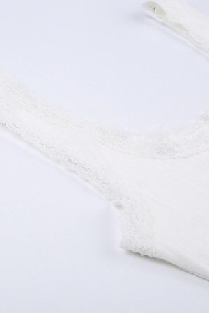 Style Core Aesthetics, New Style Trends - Lace Trim White Cropped Tank Top