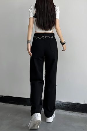 Style Core Aesthetics, New Style Trends - Lace Up Knee Washed Jeans