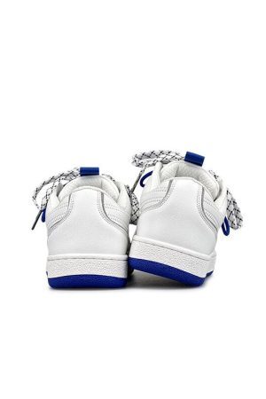 Style Core Aesthetics, New Style Trends - 'Laced' Shoes