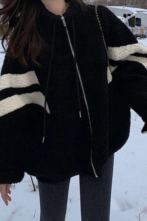 Style Core Aesthetics, New Style Trends - Lambswool Stripe Splice Jacket