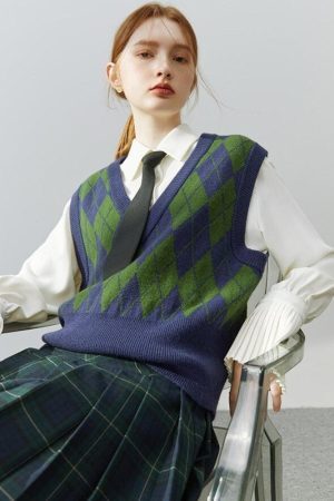 Style Core Aesthetics, New Style Trends - Light Academia Argyle Sweater Vest