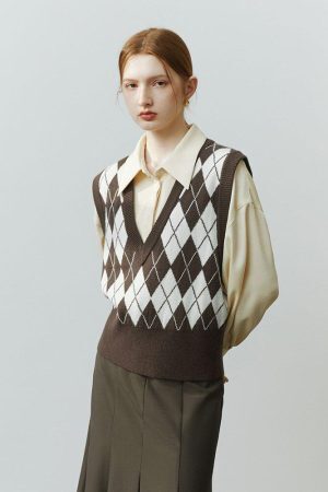 Style Core Aesthetics, New Style Trends - Light Academia Argyle Sweater Vest