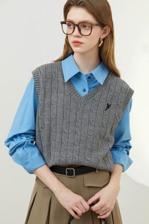 Style Core Aesthetics, New Style Trends - Light Academia Sweater Vest