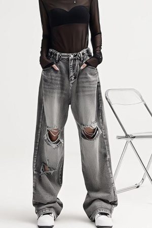 Style Core Aesthetics, New Style Trends - Light Wash Low Rise Ripped Jeans