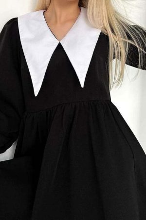 Style Core Aesthetics, New Style Trends - Like a Doll Black Collar Dress