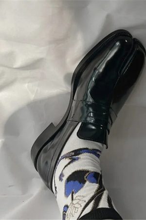 Style Core Aesthetics, New Style Trends - London Bridge Split Toe Tabi Loafers